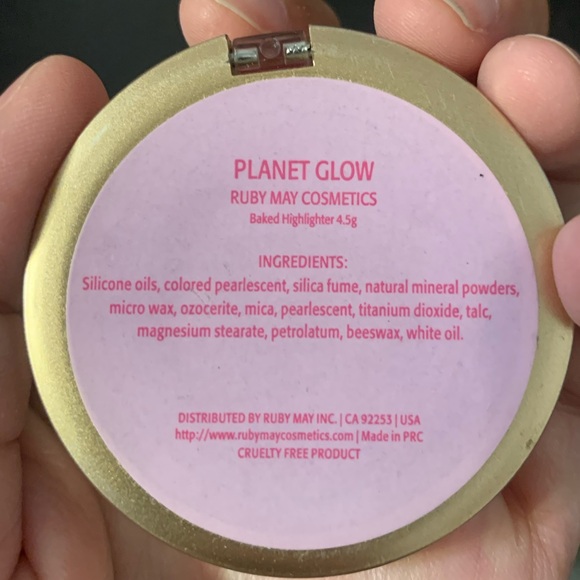 Ruby May Planet Glow Baked Highlighter - Picture 3 of 3